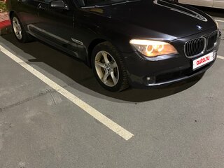 2009 BMW 7 серии Long 730Ld V (F01/F02/F04), серый, 1950000 рублей, вид 4