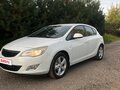 2011 Opel Astra J, белый - вид 1