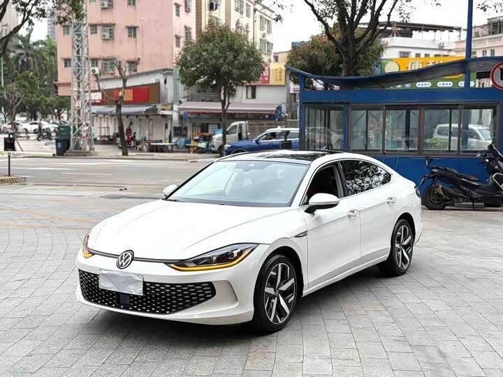 Открыть фотографии: Volkswagen Lamando II