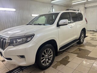 2019 Toyota Land Cruiser Prado 150 Series Рестайлинг 2, белый, 4000000 рублей, вид 1