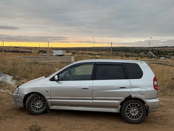 2000 Mitsubishi Space Star I, белый - вид 4