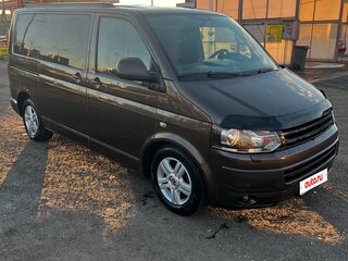 2009 Volkswagen Multivan T5 Рестайлинг, коричневый, 1500000 рублей, вид 3