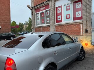2001 Volkswagen Passat B5 Рестайлинг, серебристый, 231000 рублей, вид 2