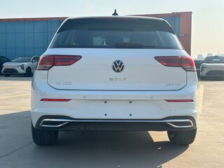 2022 Volkswagen Golf VIII, белый, 2046000 рублей, вид 4