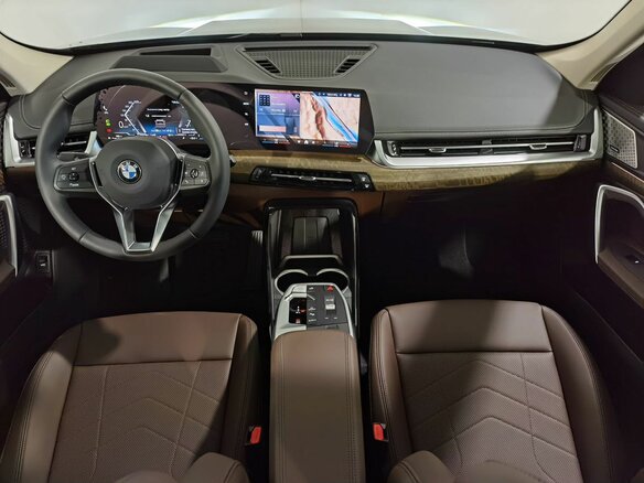 2025 BMW X1 Long 25Li xDrive III (U11/U12), чёрный, 4990000 рублей - вид 11