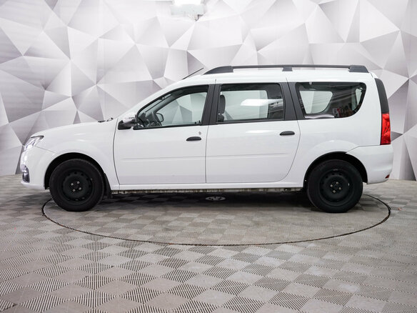 2024 Lada (ВАЗ) Largus I Рестайлинг, белый, 1273000 рублей - вид 1