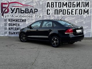 2013 Volkswagen Polo V, чёрный, 899000 рублей, вид 4