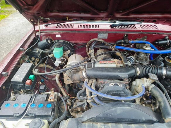 1993 Toyota Hilux Surf II Рестайлинг, красный, 555000 рублей - вид 9