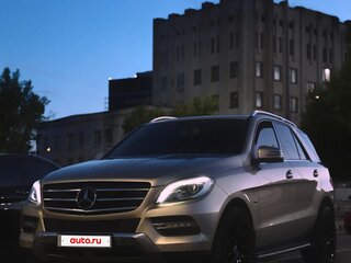 2012 Mercedes-Benz M-Класс 350 CDI III (W166), бежевый, 2200000 рублей, вид 1