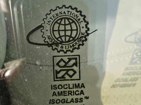 1997 GMC Suburban, чёрный, 6000000 рублей - вид 33