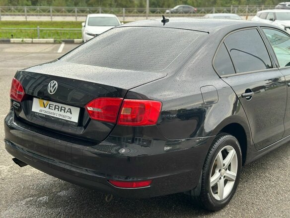 2012 Volkswagen Jetta VI, чёрный - вид 10