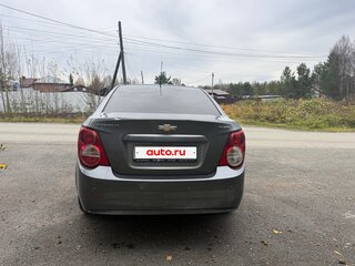2014 Chevrolet Aveo II, серый, 750000 рублей, вид 4