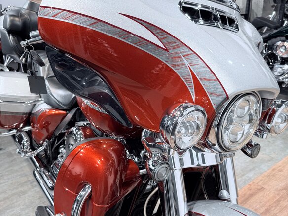 2014 Harley-Davidson CVO Limited, белый, 1699000 рублей - вид 19
