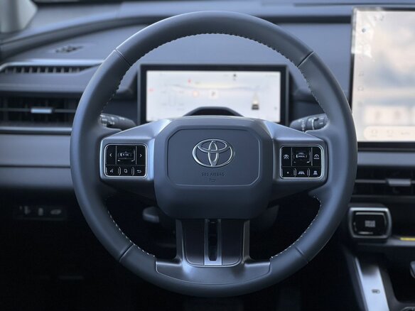 2026 Toyota RAV4 VI (XA60), белый, 4350000 рублей - вид 11