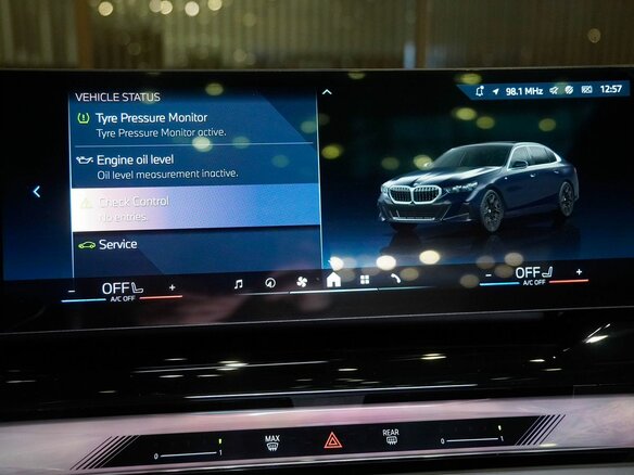 2025 BMW 5 серии Long 530Li xDrive VIII (G60/G61/G68), чёрный, 9000000 рублей - вид 24