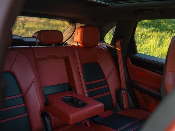 2021 Porsche Cayenne S III, чёрный, 7500000 рублей - вид 28