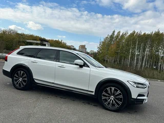 2019 Volvo V90 Cross Country I, белый, 2700000 рублей, вид 4
