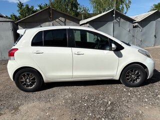 2007 Toyota Vitz II (XP90), белый, 560000 рублей, вид 4