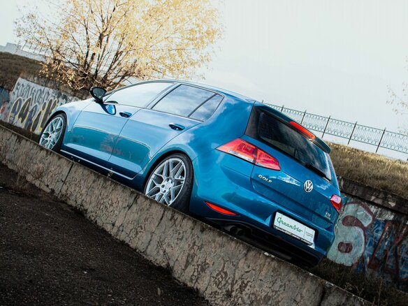 2013 Volkswagen Golf VII, голубой, 990000 рублей - вид 22