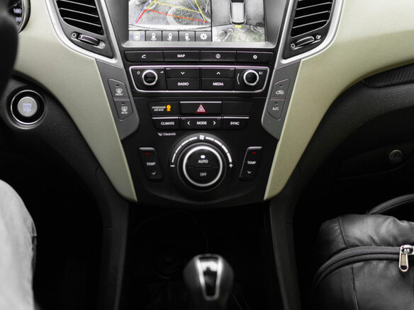 2017 Hyundai Santa Fe III Рестайлинг, белый, 3200000 рублей - вид 6