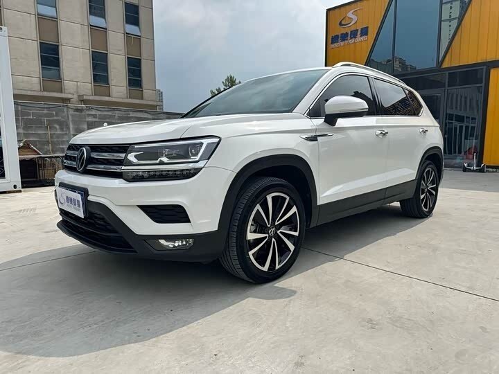Открыть фотографии: Volkswagen Tharu I