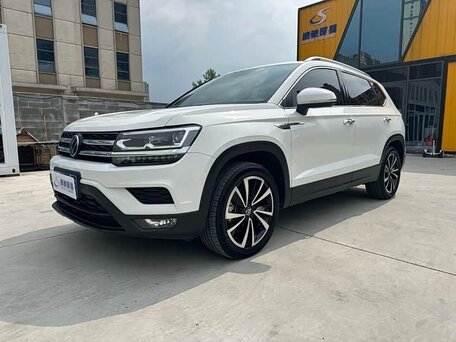 Volkswagen Tharu I