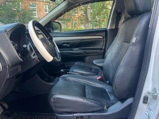 2014 Mitsubishi Outlander III, белый, 1300000 рублей, вид 4