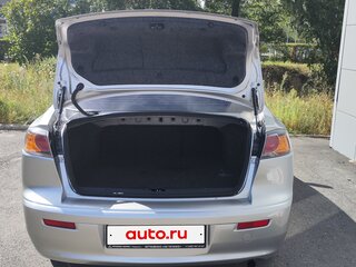 2013 Mitsubishi Lancer X Рестайлинг, серебристый, 900000 рублей, вид 5