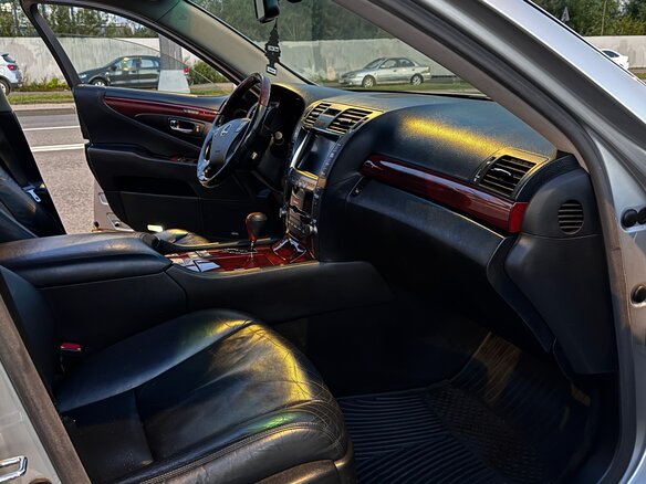 2007 Lexus LS Long 460 L IV, серебристый, 900000 рублей - вид 33