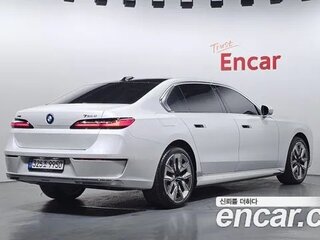 2023 BMW 7 серии 750e xDrive VII (G70), белый, 13800000 рублей, вид 2