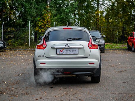 2013 Nissan Juke I, белый, 911000 рублей, вид 4