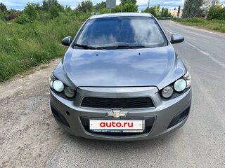 2013 Chevrolet Aveo II, серый, 400000 рублей, вид 2