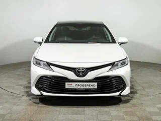 2020 Toyota Camry VIII (XV70), белый, 2450000 рублей, вид 2