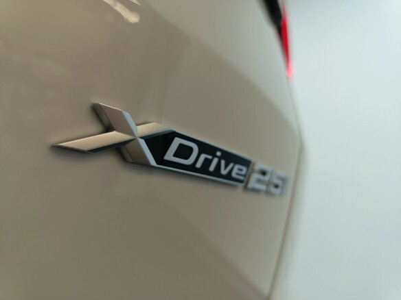 2024 BMW X2 xDrive25i II (U10), белый, 5197000 рублей - вид 37