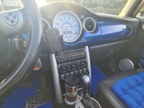 2005 Mini Cabrio Cooper I, синий, 780000 рублей - вид 14