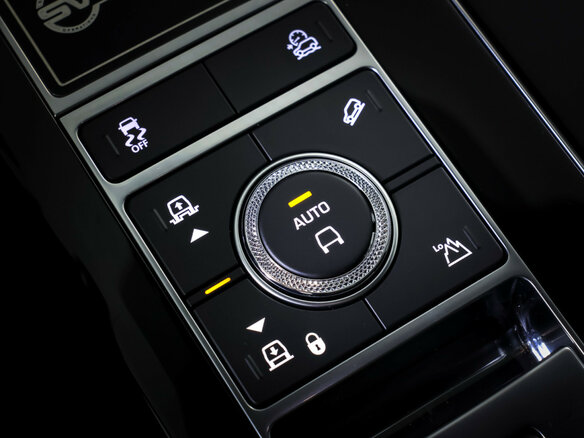 2021 Land Rover Range Rover IV Рестайлинг, серый, 12128738 рублей - вид 19