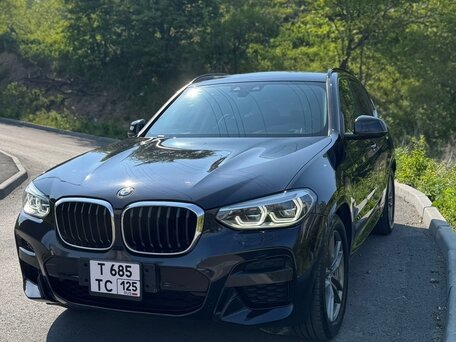 2020 BMW X3 28i xDrive III (G01), чёрный, 3690000 рублей, вид 2