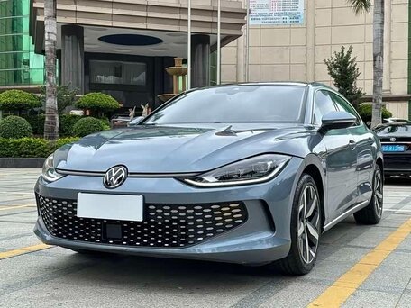 2023 Volkswagen Lamando L II, серебристый, 1900000 рублей, вид 3