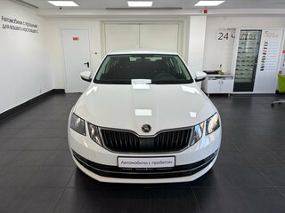 2019 Skoda Octavia III (A7) Рестайлинг, белый, 1840000 рублей, вид 2