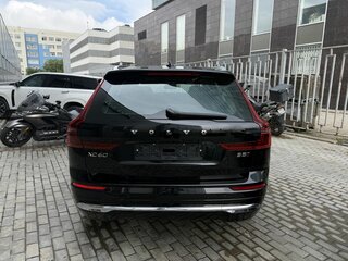 2025 Volvo XC60 II Рестайлинг 2, чёрный, 6298850 рублей, вид 4