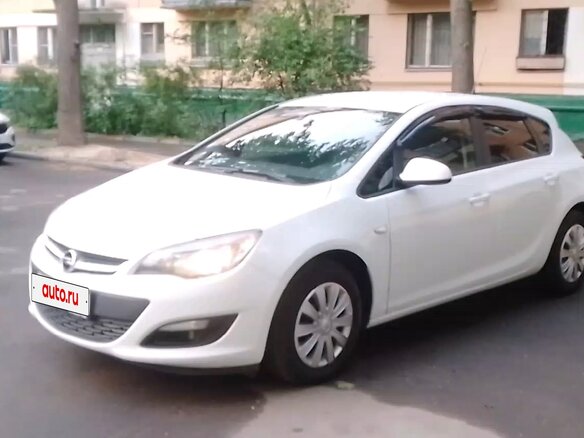 2015 Opel Astra J Рестайлинг, белый, 650000 рублей - вид 1