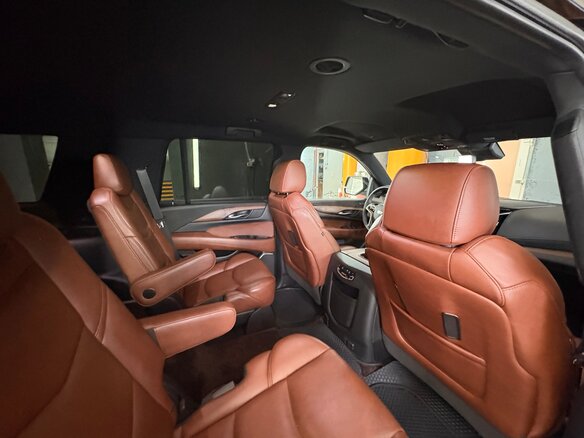2018 Cadillac Escalade IV, чёрный, 5500000 рублей - вид 24