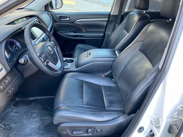 2019 Toyota Highlander III (XU50) Рестайлинг, белый - вид 14