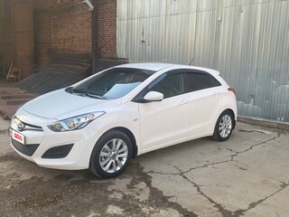2012 Hyundai i30 II, белый, 900000 рублей, вид 3