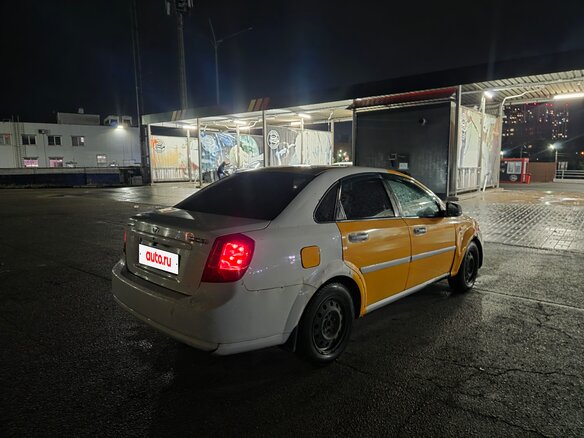 2015 Daewoo Gentra II, жёлтый - вид 2
