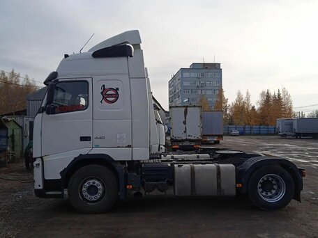 2012 Volvo FH, белый, 2750000 рублей, вид 4