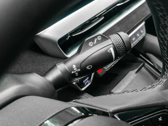 2024 Geely Monjaro I, белый, 3439900 рублей - вид 30
