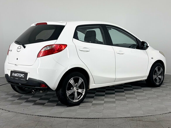 2008 Mazda 2 II (DE), белый, 630000 рублей - вид 4