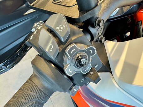 2024 KTM 1290 Super Adventure R, белый, 1950000 рублей, вид 2