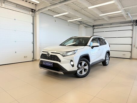 Toyota RAV4 V (XA50)